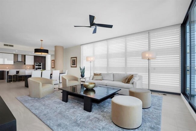 Building Photo - 301 1st St S