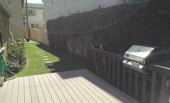 Patio con patio y barbacoa - 1701 Selby Ave
