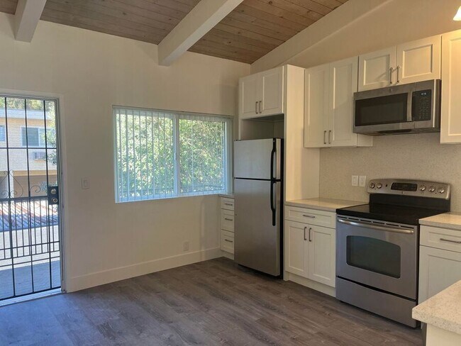 Foto del edificio - 241 Lafayette Cir