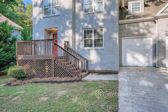 Building Photo - 3188 Dodson Dr
