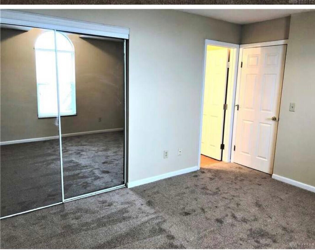 1108 Captains Bridge Unit Bridgepoint, Dayton, OH 45458 Condo for