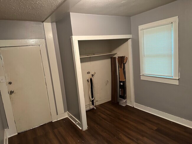Foto del edificio - 3131 W Laurel St