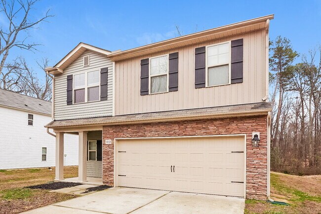 Foto del edificio - 1013 Helms Rd