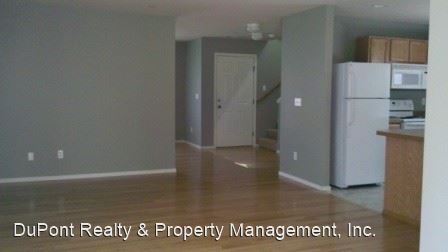 Building Photo - 3 br, 2.5 bath House - 1749 Hoffman Hill B...