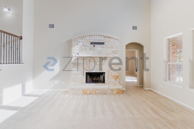 Building Photo - 2406 Sweetwater Ln