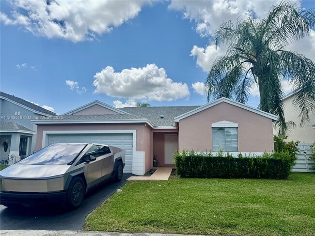 Building Photo - 14570 SW 145th Pl