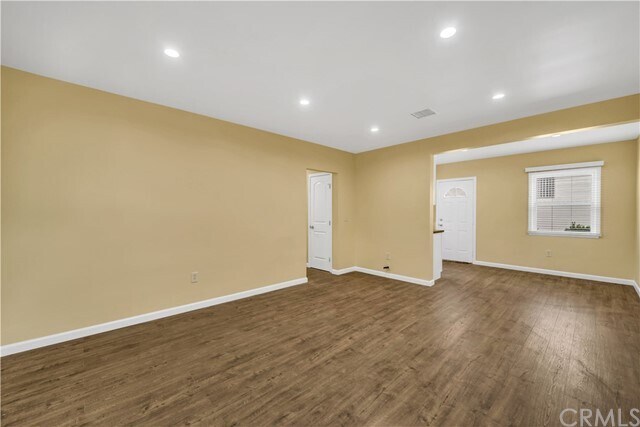 Foto del edificio - 431 E Cedar Ave