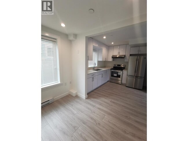 Building Photo - 3551 W 17th Ave