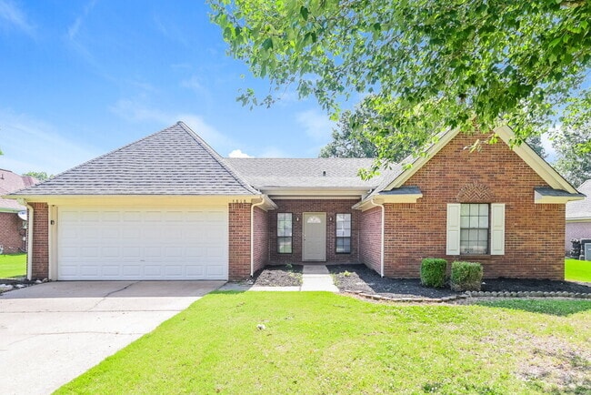 Building Photo - 5818 Southbend Ln