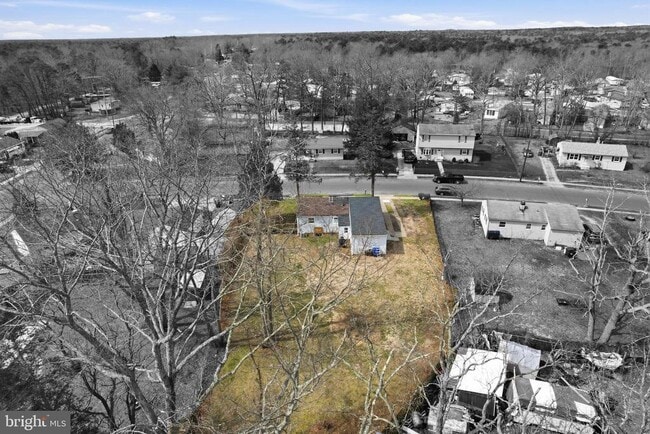 Building Photo - 4 Coville Dr