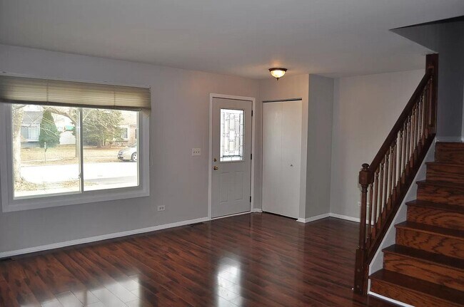 Building Photo - 3131 Andover Ct