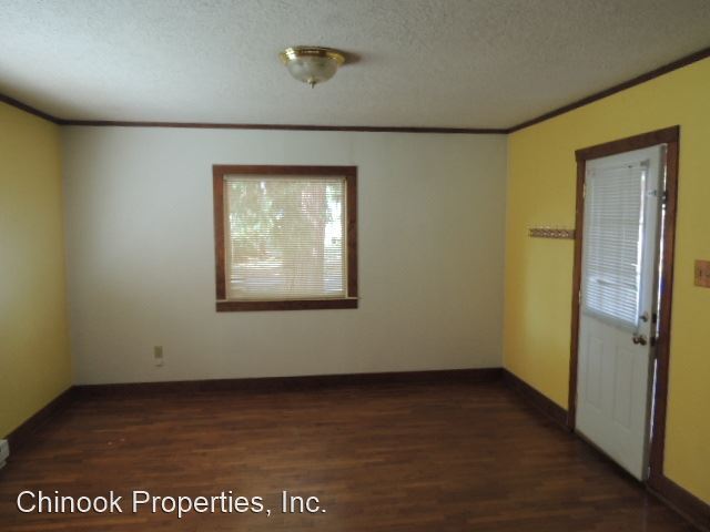 Building Photo - 2 br, 1 bath House - 1071 F St