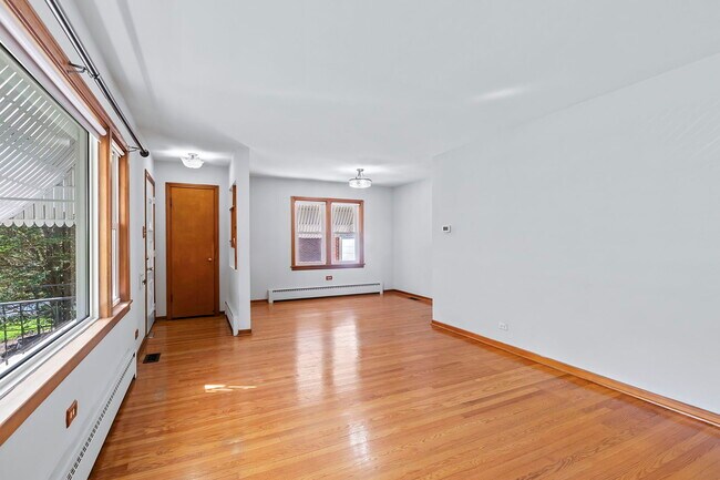 Building Photo - 8930 Major Ave