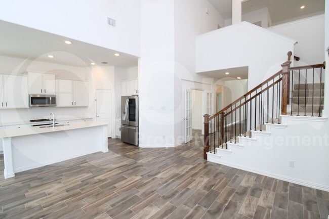 Building Photo - 7208 Black Cherry Ln