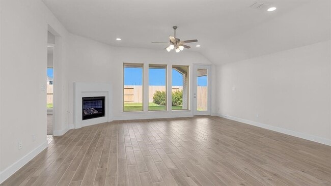 Building Photo - 437 Sprigtail Dr