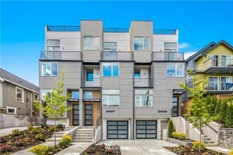 Building Photo - 3405 21st Ave W