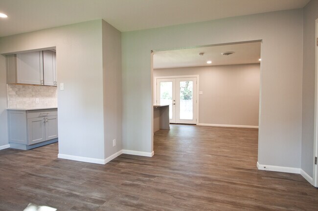 Building Photo - 1136 Terrace Trl