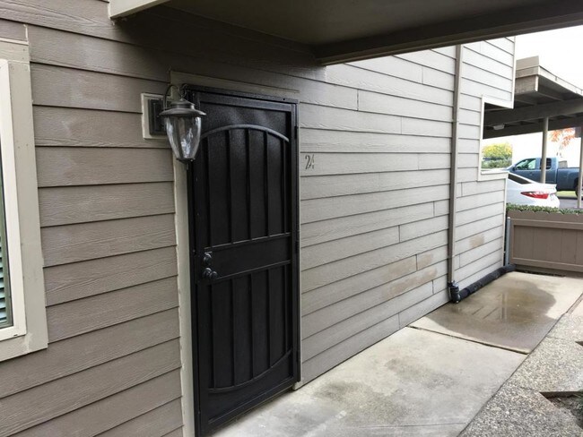 Foto del edificio - 2004 Ahern St