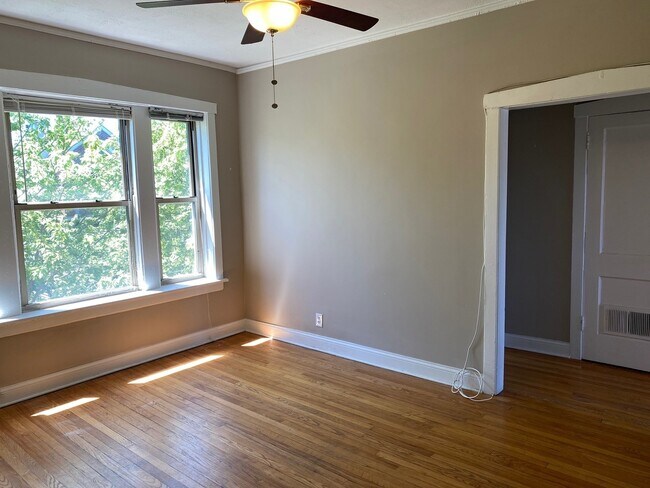 Foto del edificio - 3103 N Racine Ave