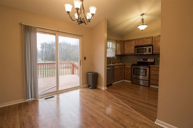 Building Photo - 3746 Sugarberry Dr