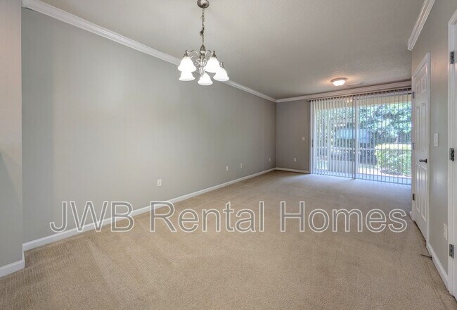 Foto del edificio - 8090 Summer Cove Ct