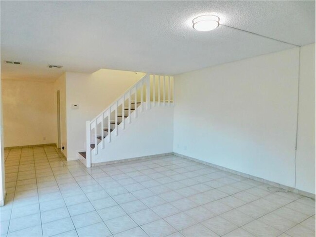 Building Photo - 4215 Turnberry Cir
