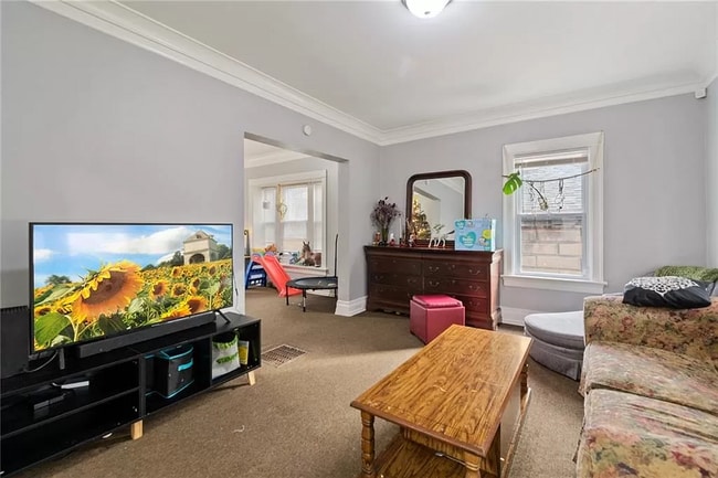Family room - 80 Carthage St
