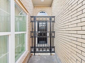 Building Photo - 7610 Hopewell Ln