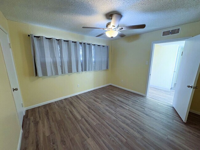 Building Photo - Modern Flair Living In Bayless Atkins Neig...