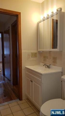 Building Photo - 450 Harding Pl