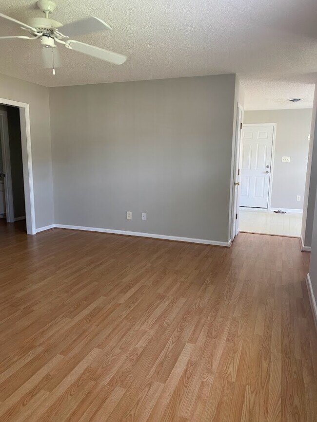 Building Photo - 4701 Morning Glory Way