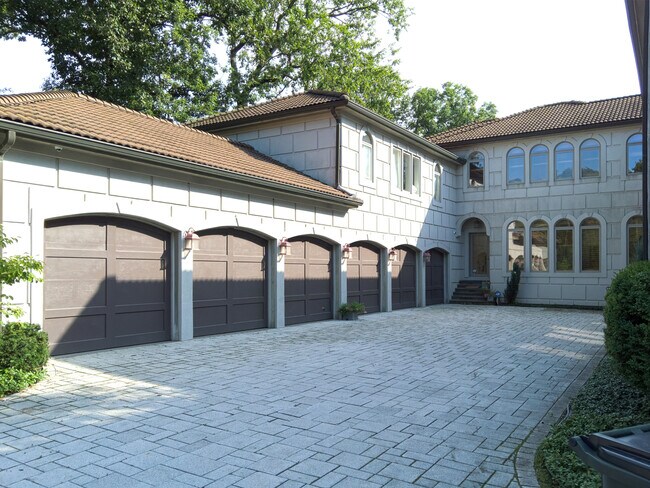 Building Photo - 1115 Voltz Rd