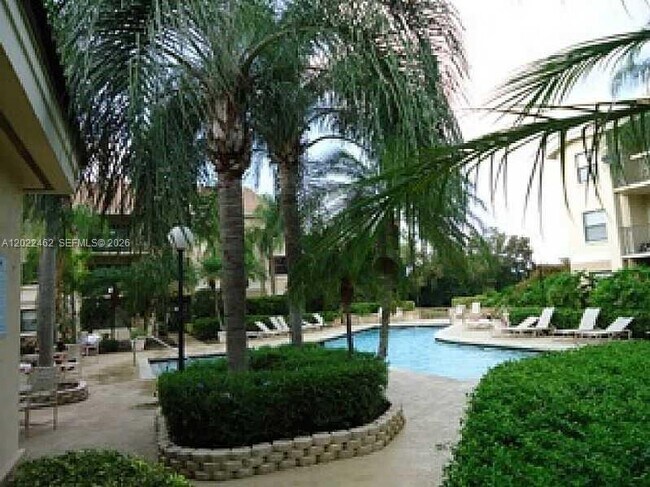 Foto del edificio - 9999 Summerbreeze Dr