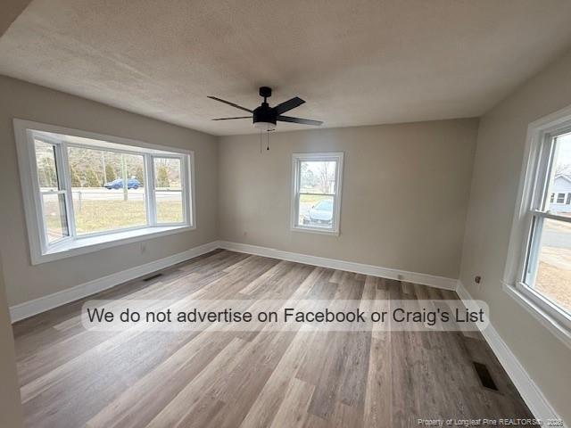 Foto del edificio - 6341 Cliffdale Rd