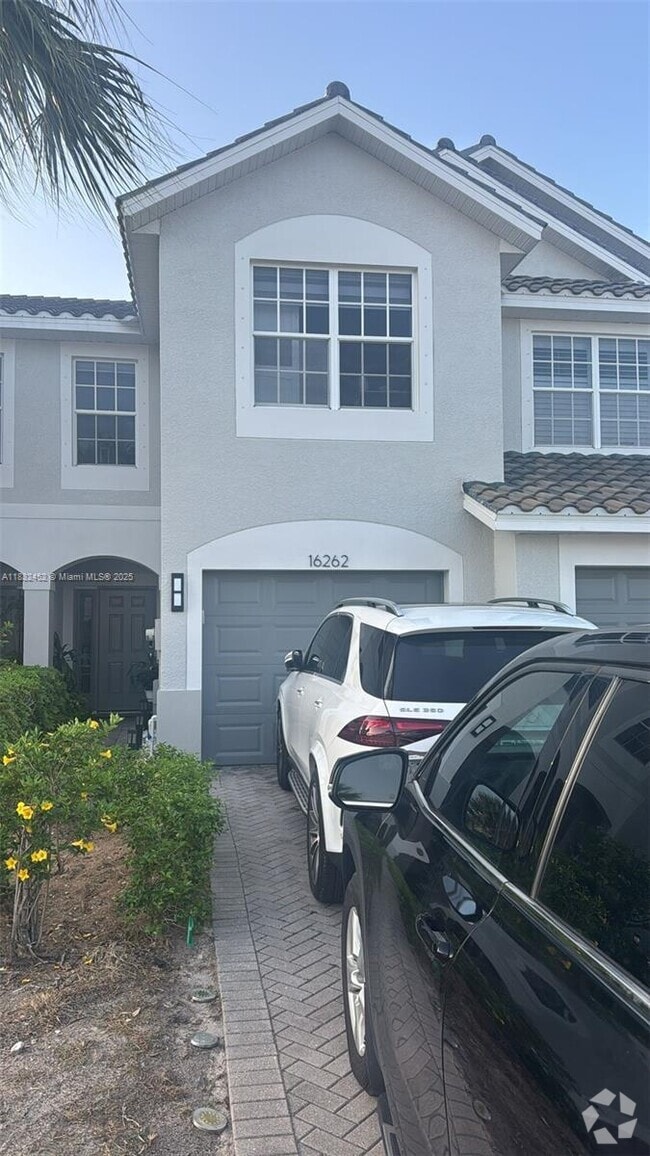 Building Photo - 16262 Ravina Way