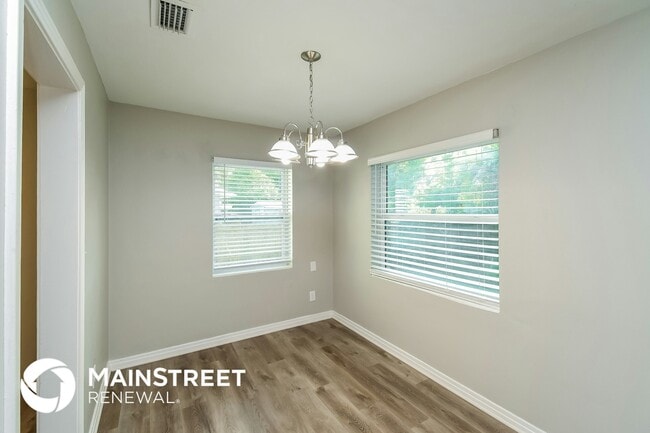 Building Photo - 5742 Norde Dr W