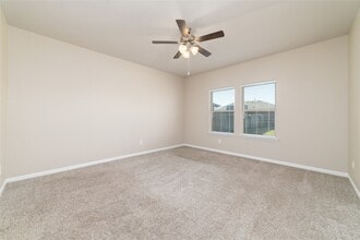 Building Photo - 5615 Cedar Cres Ct