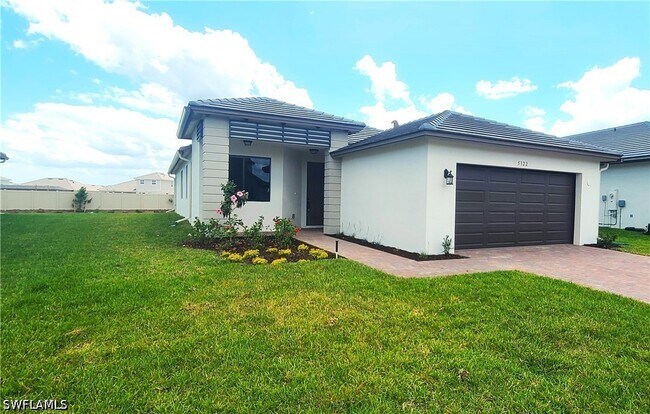 Foto del edificio - 5322 Nevola Ave