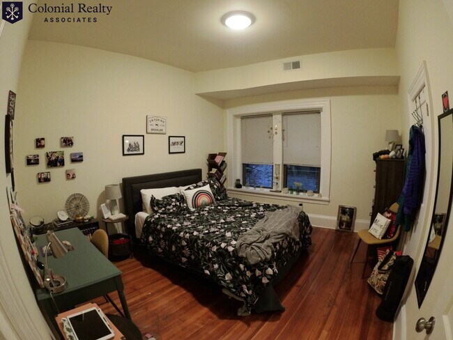Foto del edificio - 1463 Beacon St