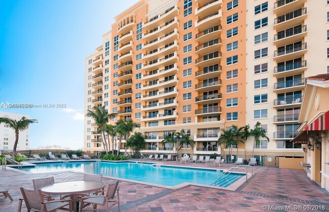 Foto del edificio - 3232 Coral Way