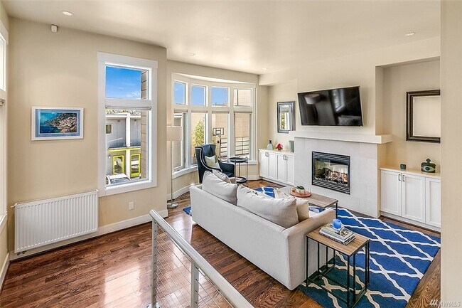 Foto del edificio - 2644 23rd Ave W