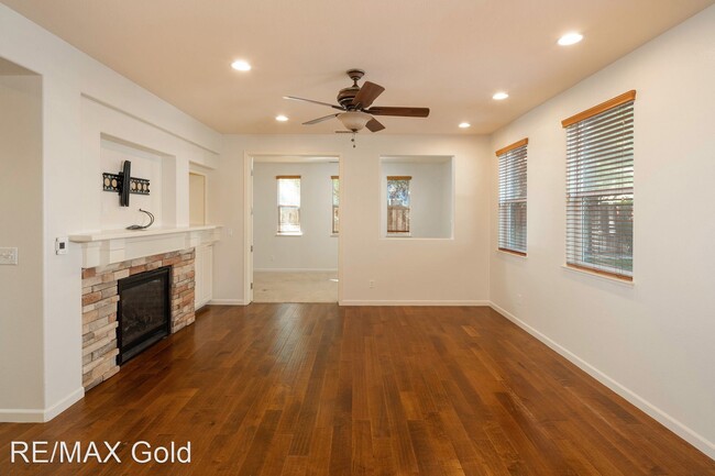 Building Photo - 5 br, 2.5 bath House - 11245 Torino Way