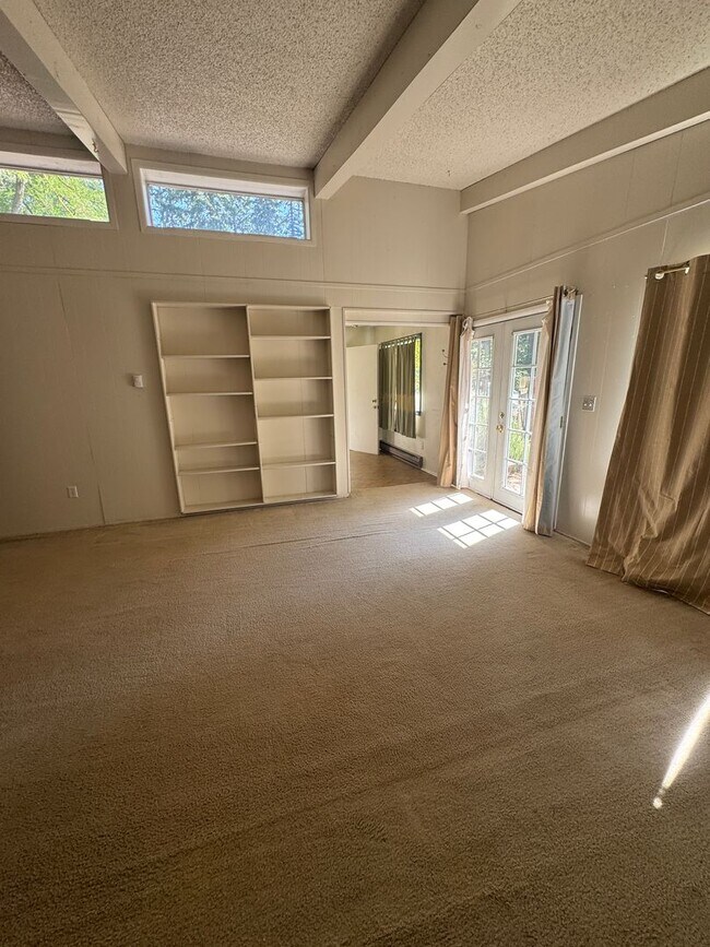 Foto del edificio - 14524 Sherman Dr NW