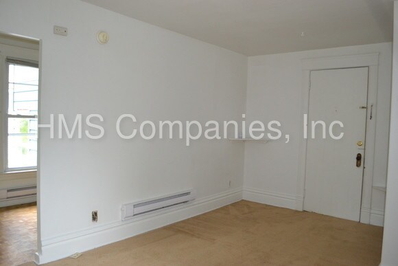Building Photo - 224 Douglas Ave