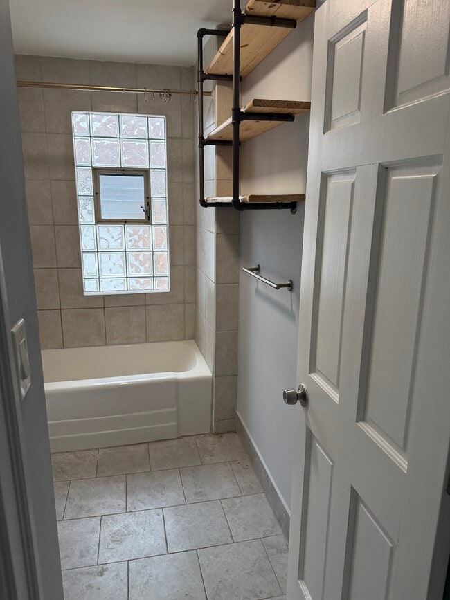 Building Photo - 2807 N 74th Ct