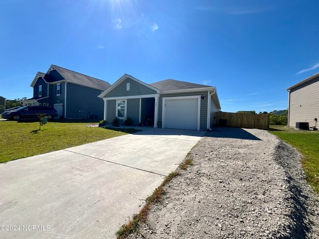 Building Photo - 407 Hope Ln