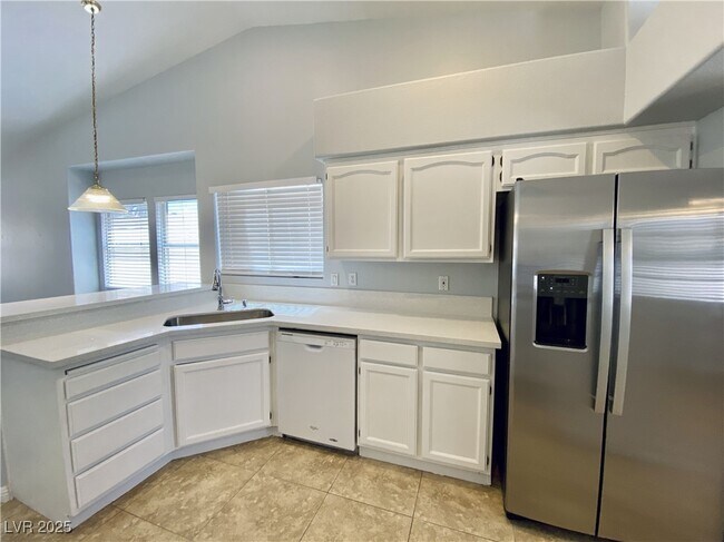 Building Photo - 7846 Fandango Ct