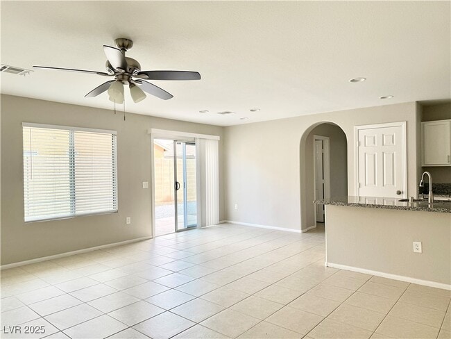 Foto del edificio - 712 E Caballo Hills Ave
