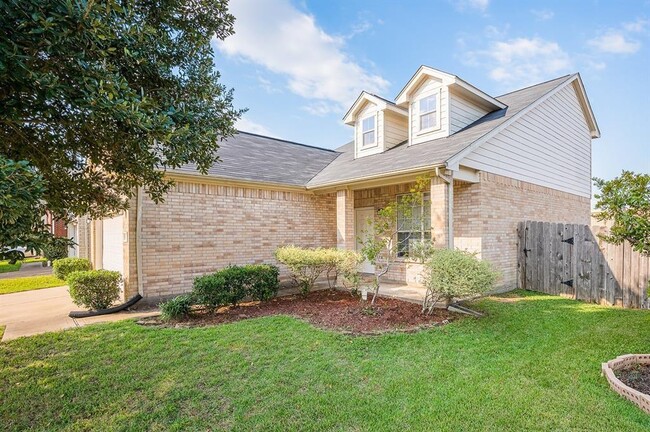 Building Photo - 16310 Bandicoot Dr
