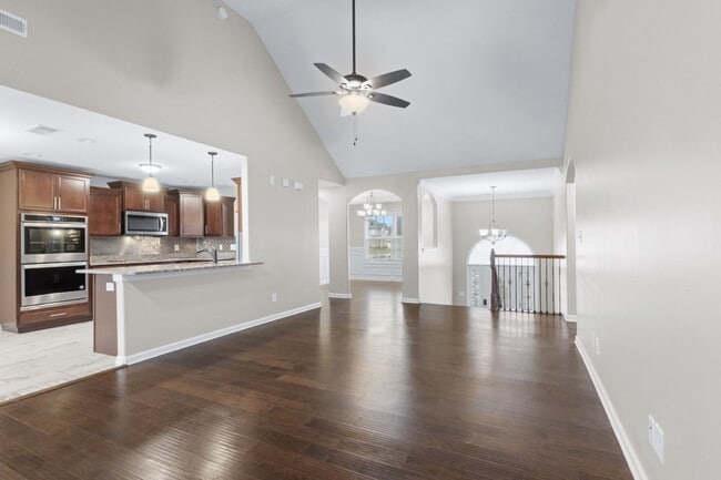 Building Photo - 522 Low Country Ct
